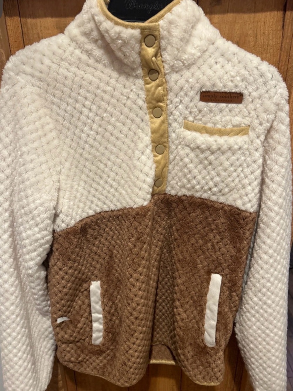Simply Southern Women's Two-Tone Sherpa Snap Pullover Jacket - White & Brown